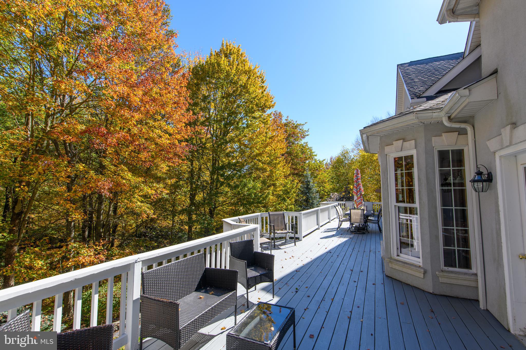 VILLAGE GREENS - Residential