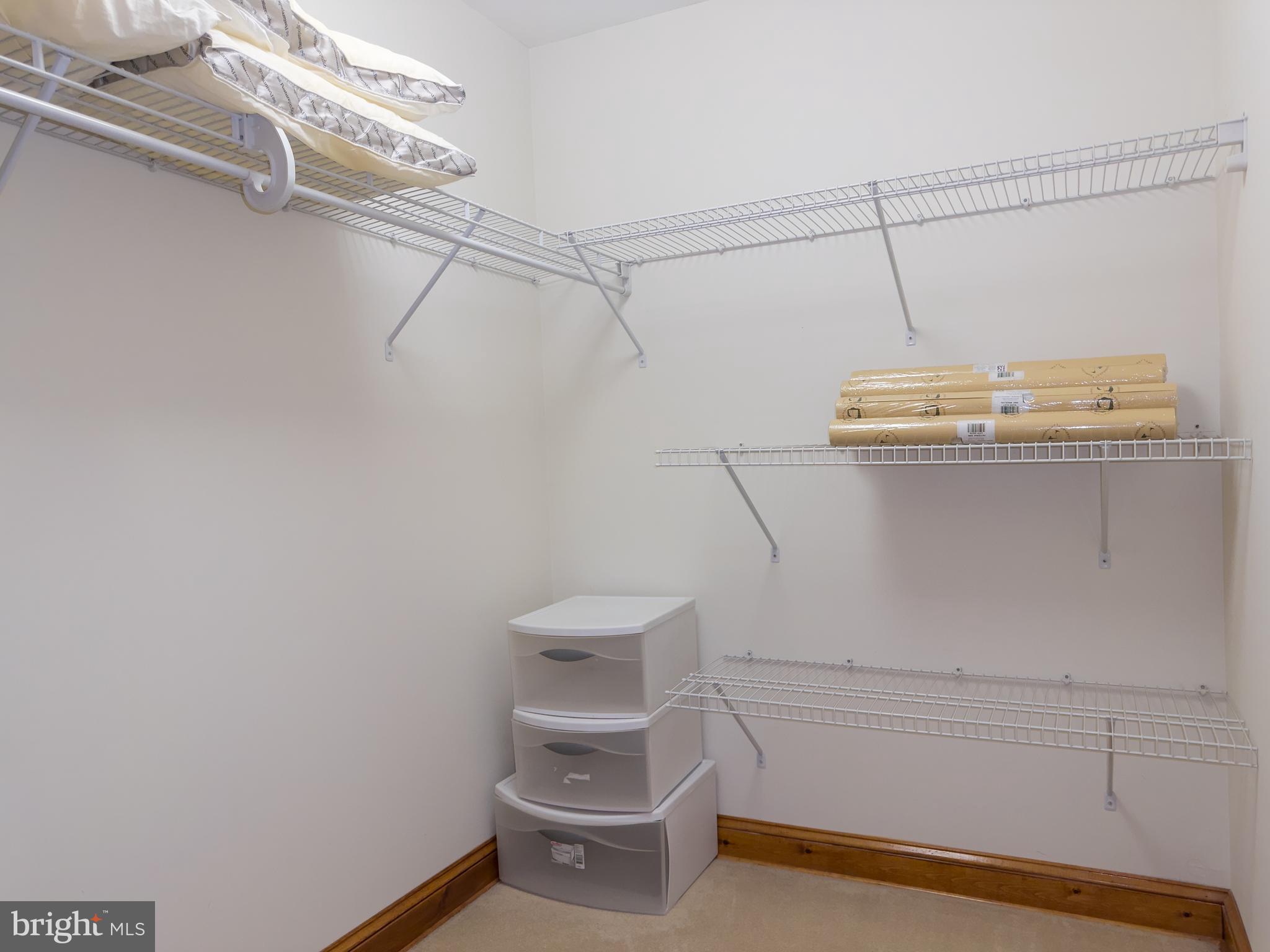 VILLAGE GREENS - Residential