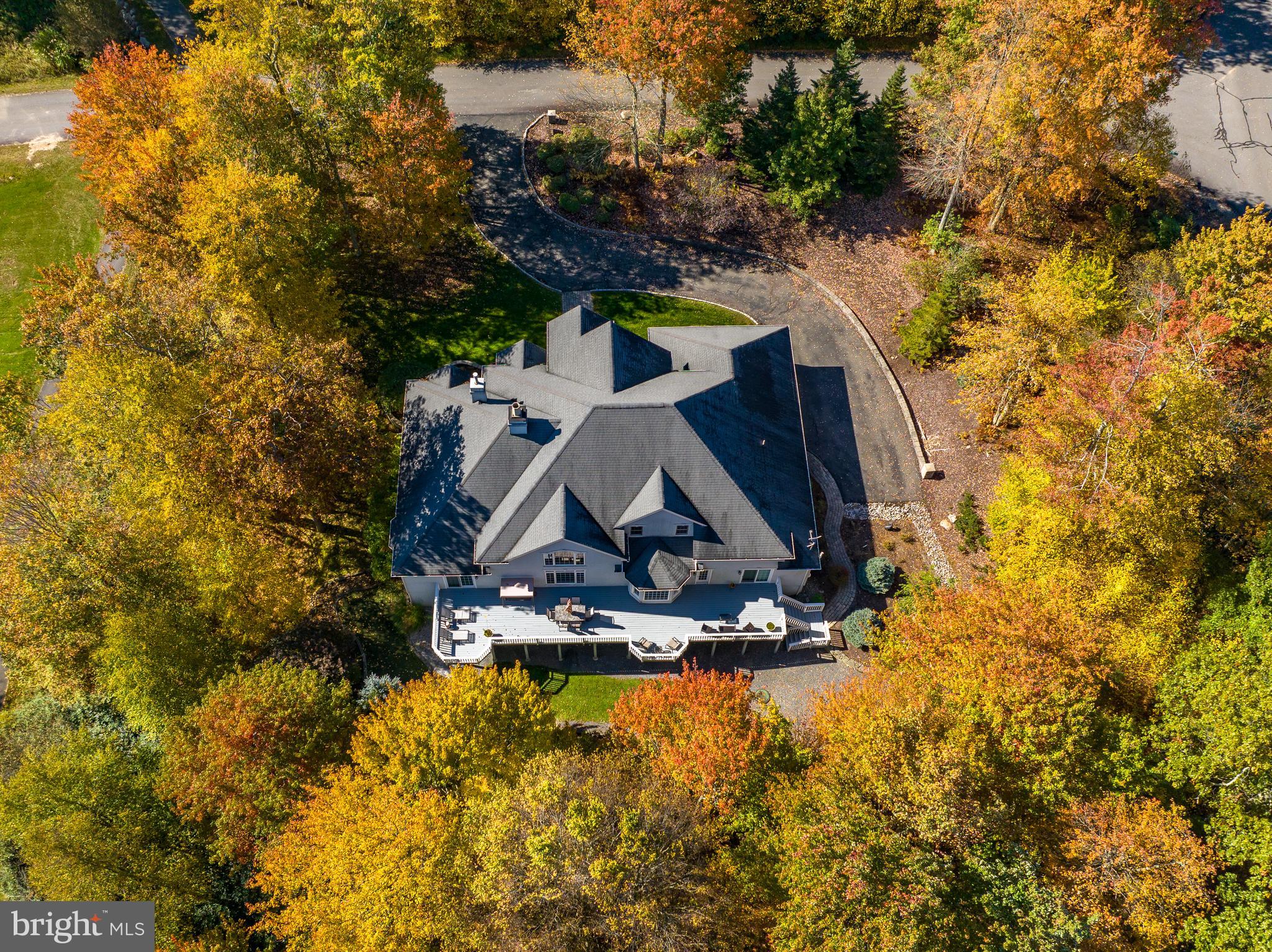 VILLAGE GREENS - Residential