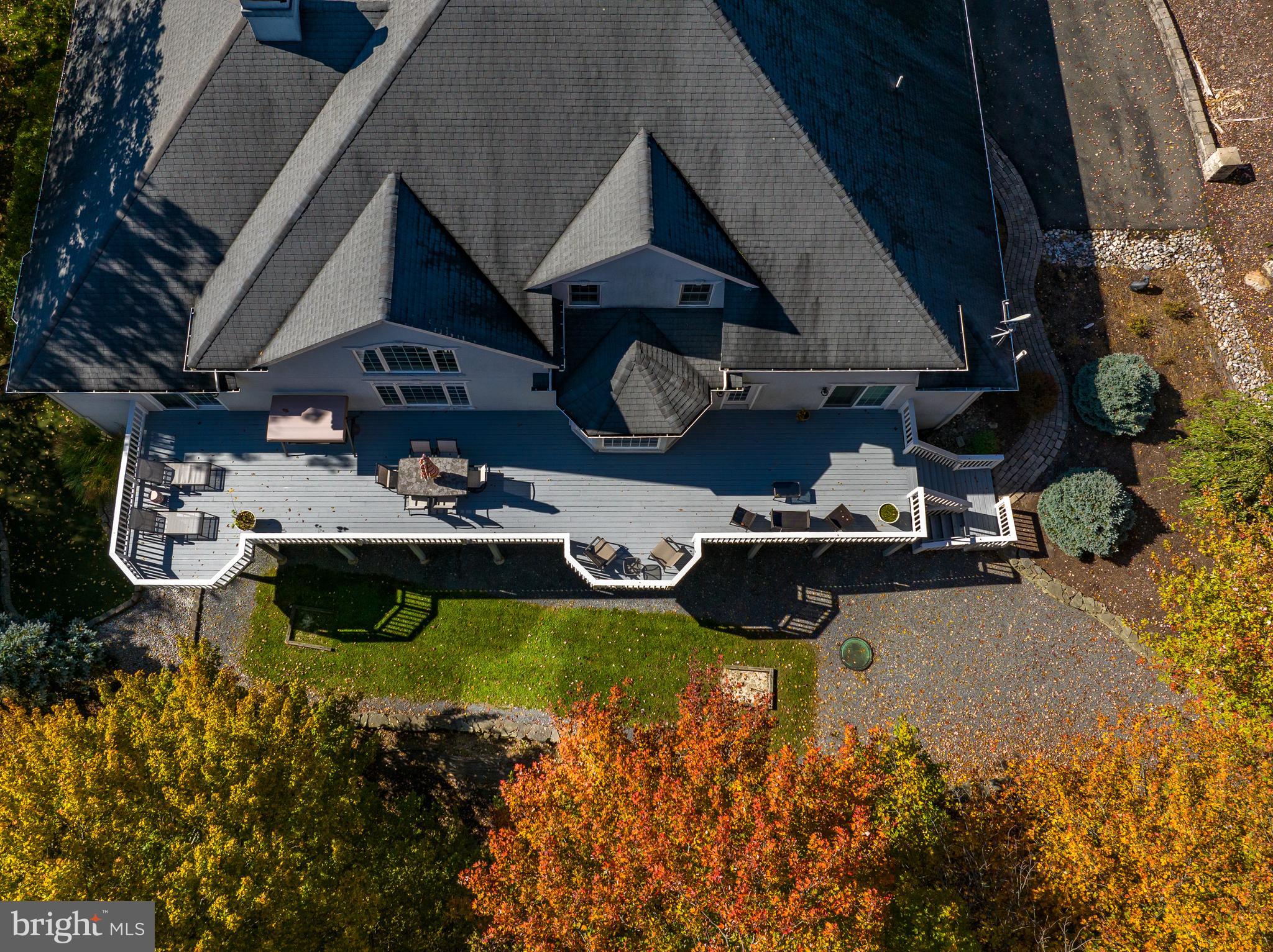 VILLAGE GREENS - Residential