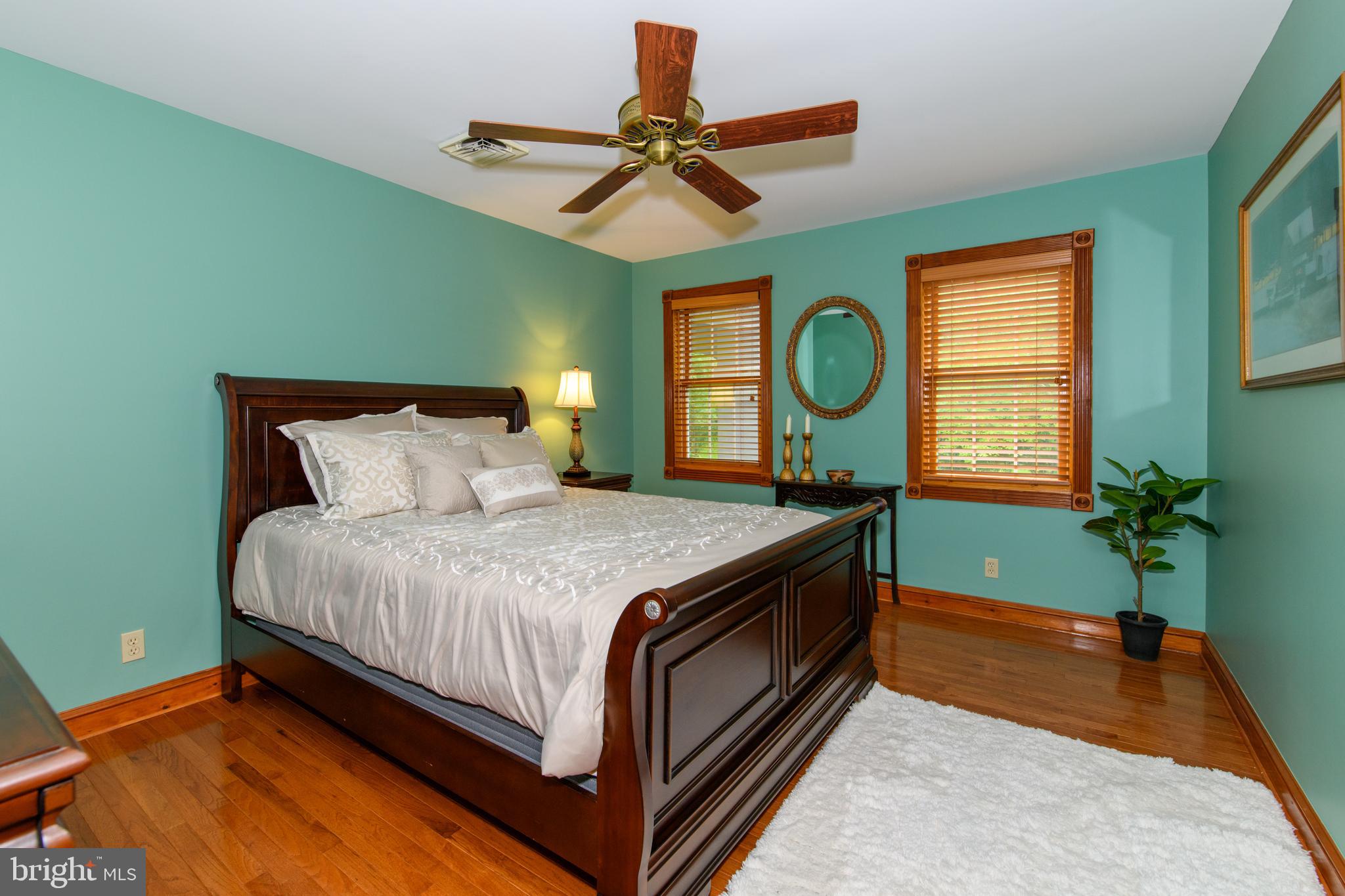 VILLAGE GREENS - Residential