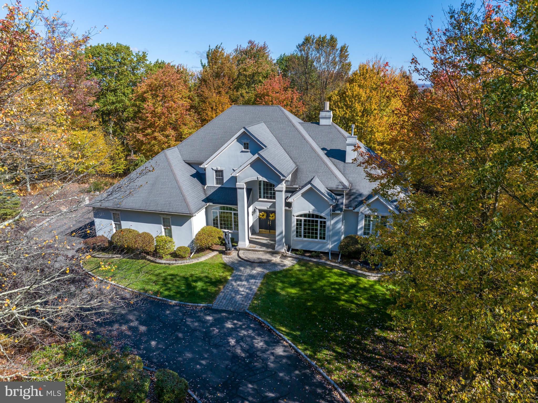 VILLAGE GREENS - Residential