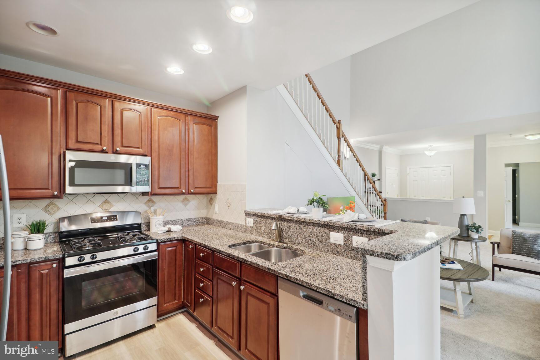 SNOWDEN OVERLOOK - Residential