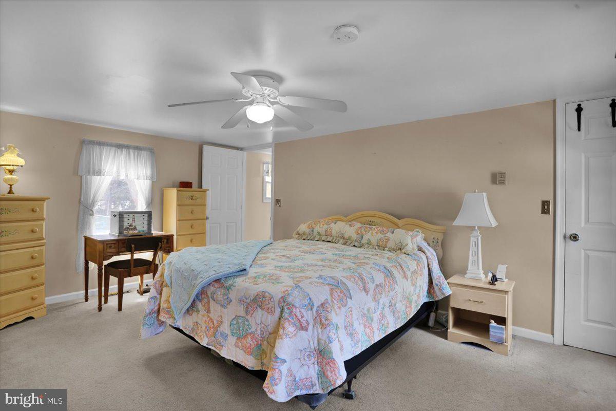 TEAL POINT - Residential