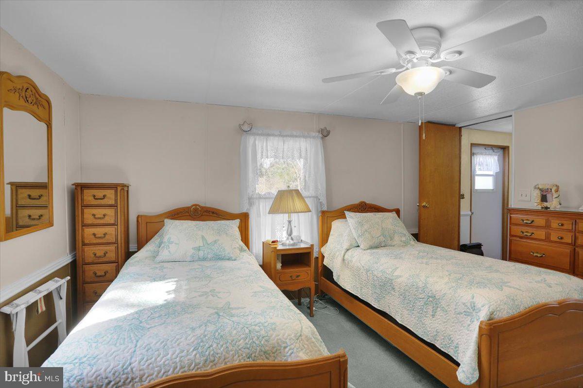 TEAL POINT - Residential