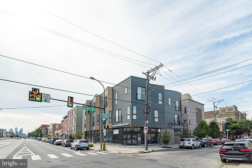 Mixed use, newer construction 10-unit investment opportunity.  8 residential apartments - 4, 1 bedroom and 4, 2 bedroom units with 2 commercial spaces. Commercial space is approximately 1,425 square feet, each. Located along the commercial corridor on Girard Avenue in the heard of Fishtown.