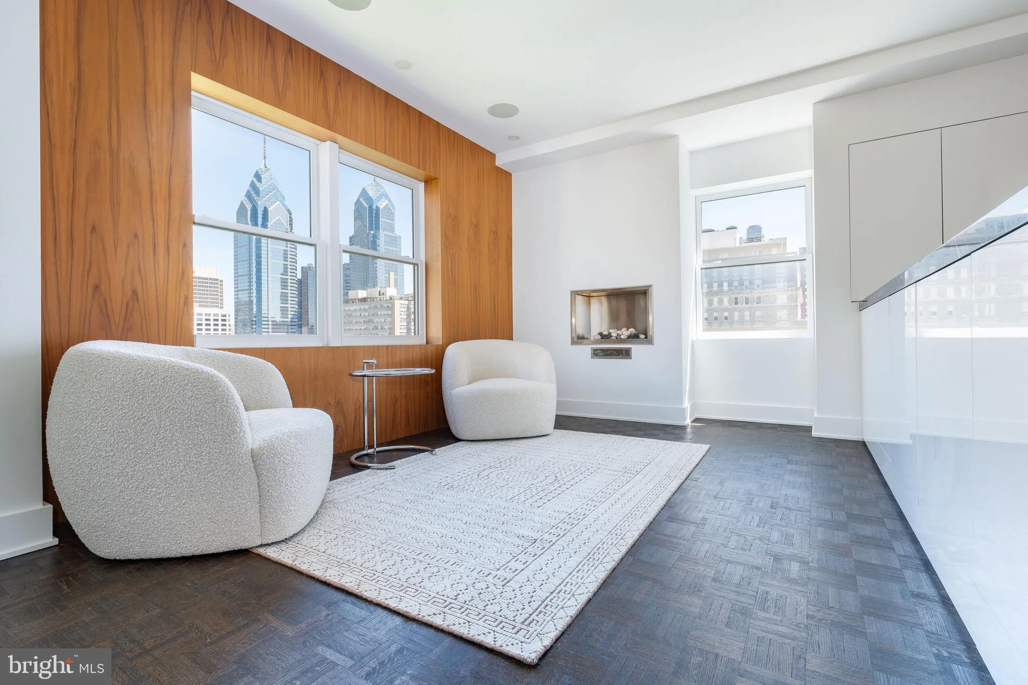 Philadelphia, Pennsylvania 19103, United States, 2 Bedrooms Bedrooms, ,2 BathroomsBathrooms,Residential,Active,151563