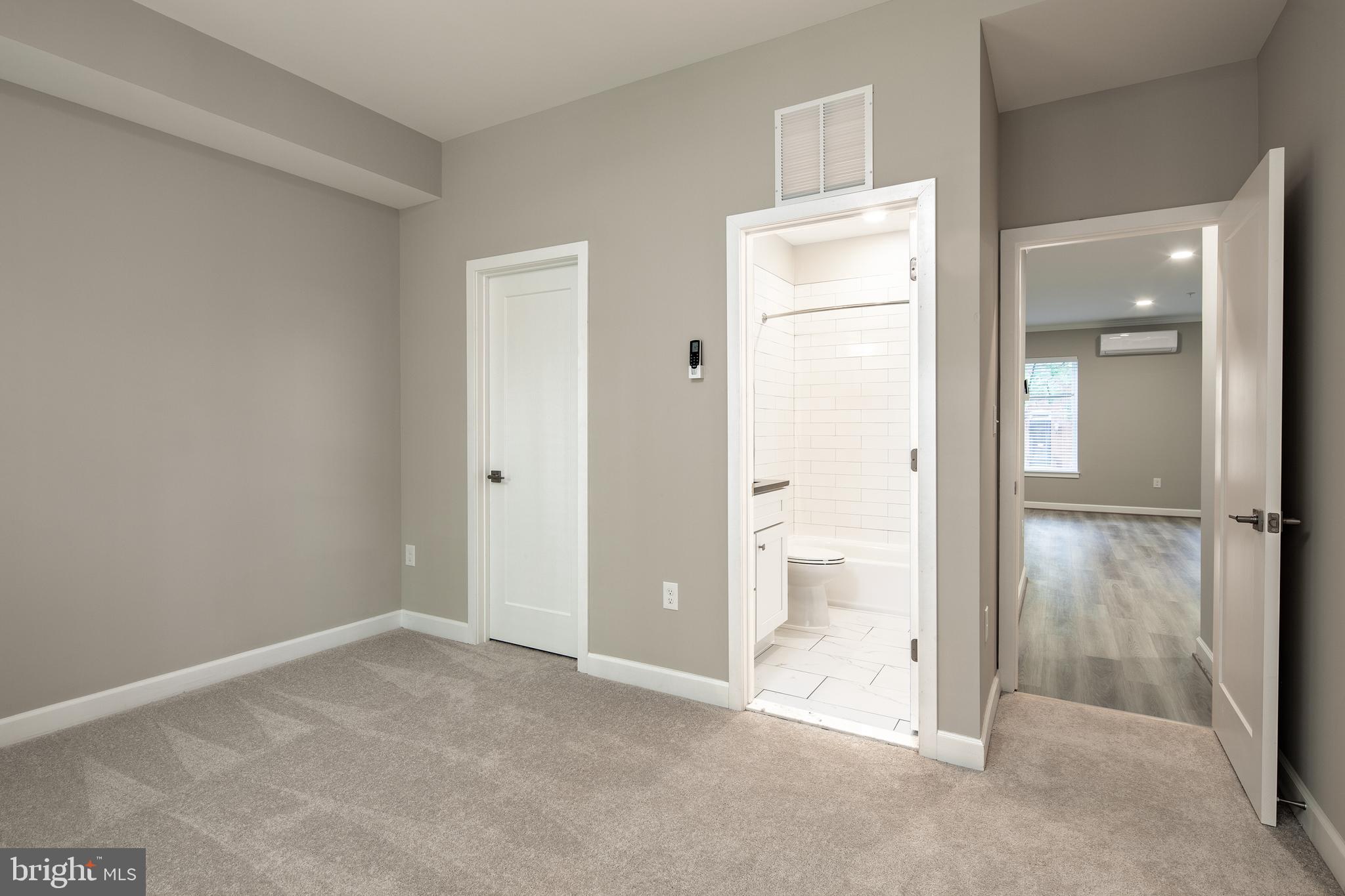 OLD TOWN ALEXANDRIA - Residential Lease