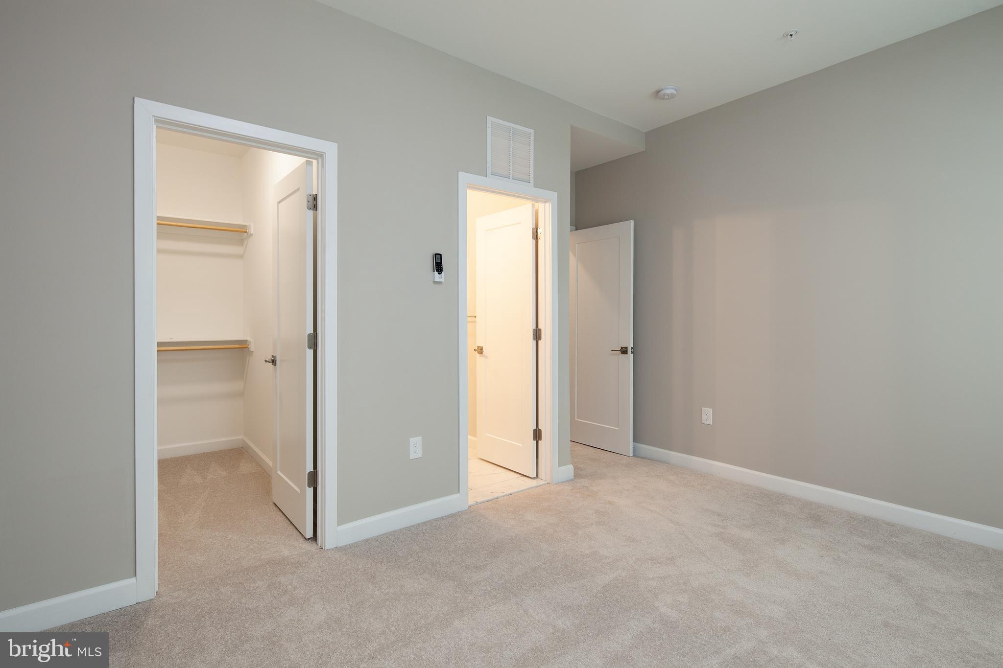 OLD TOWN ALEXANDRIA - Residential Lease