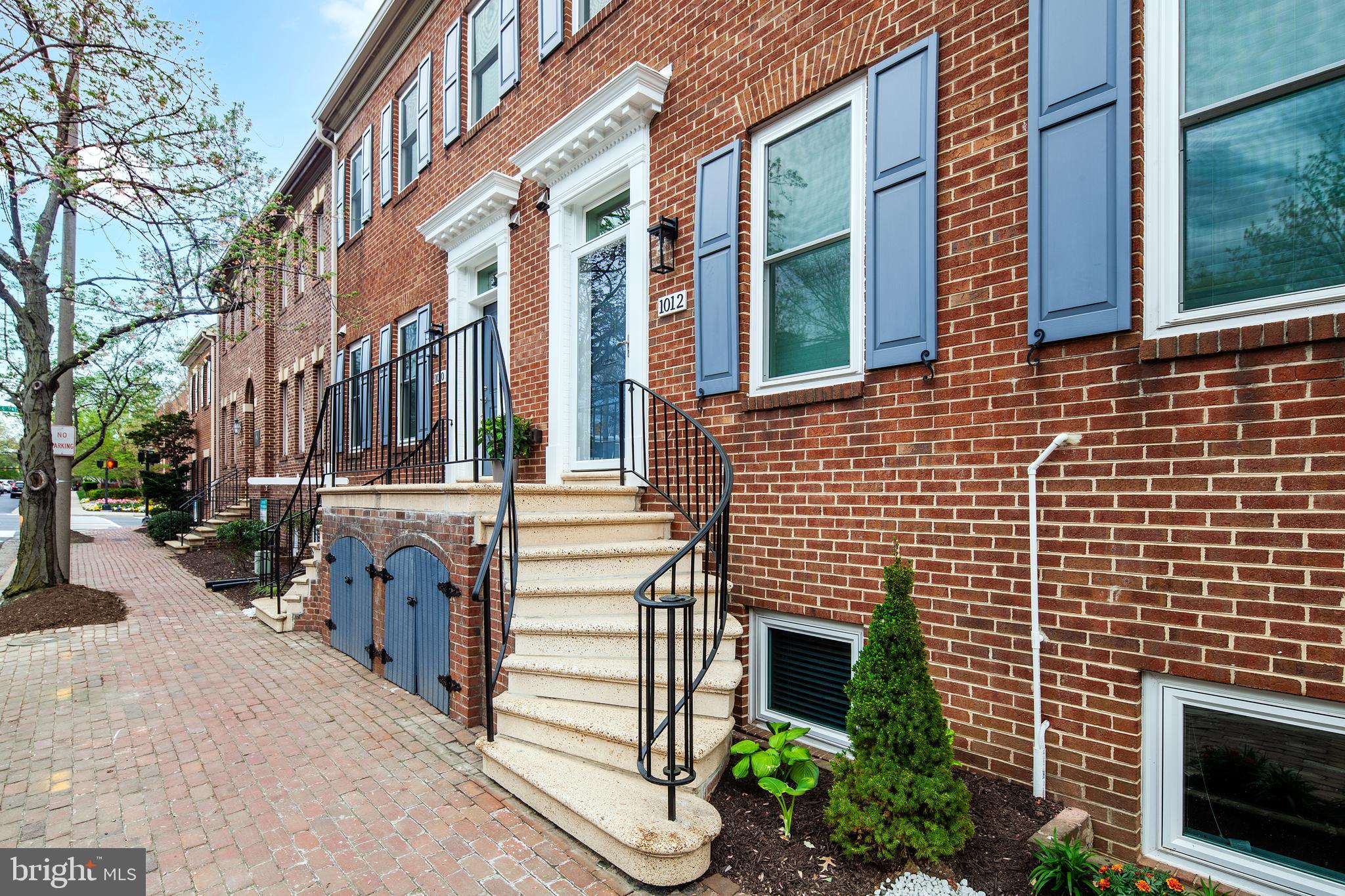 OLD TOWN ALEXANDRIA - Residential Lease