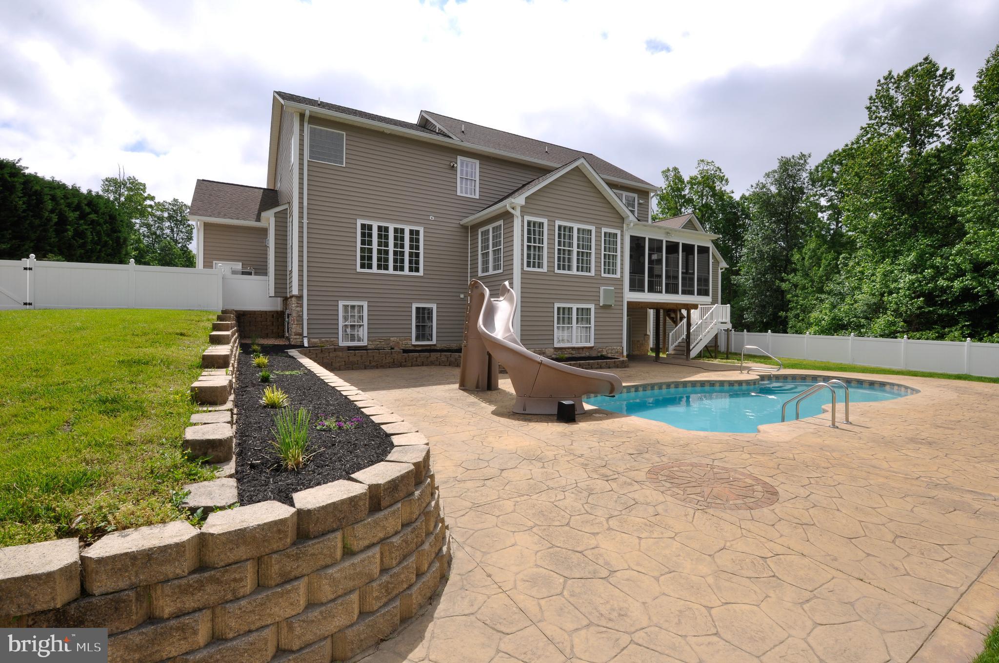 THE TRAILS - Residential