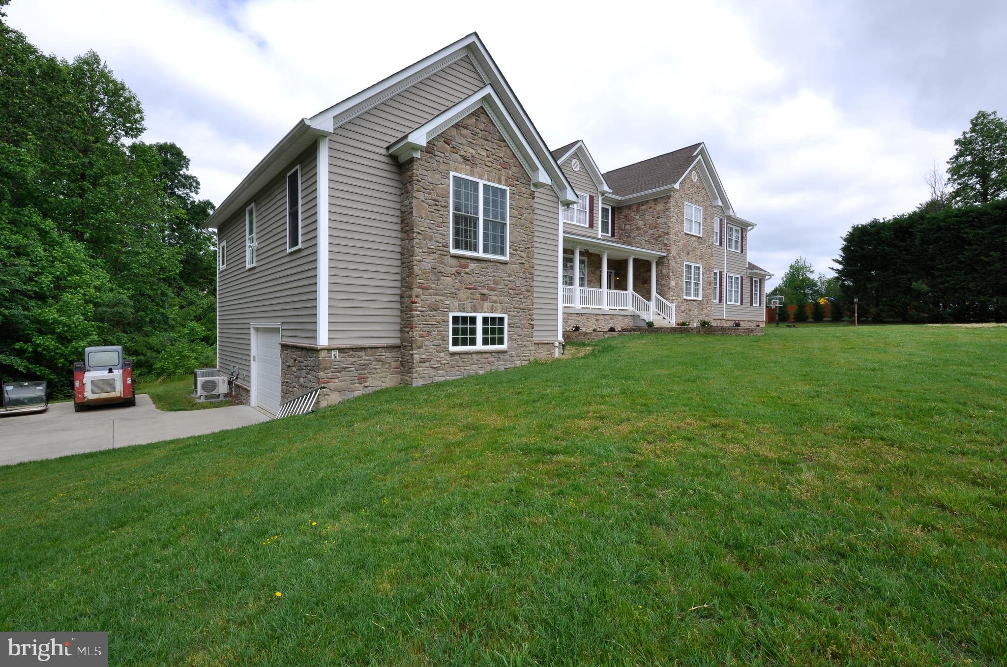 THE TRAILS - Residential