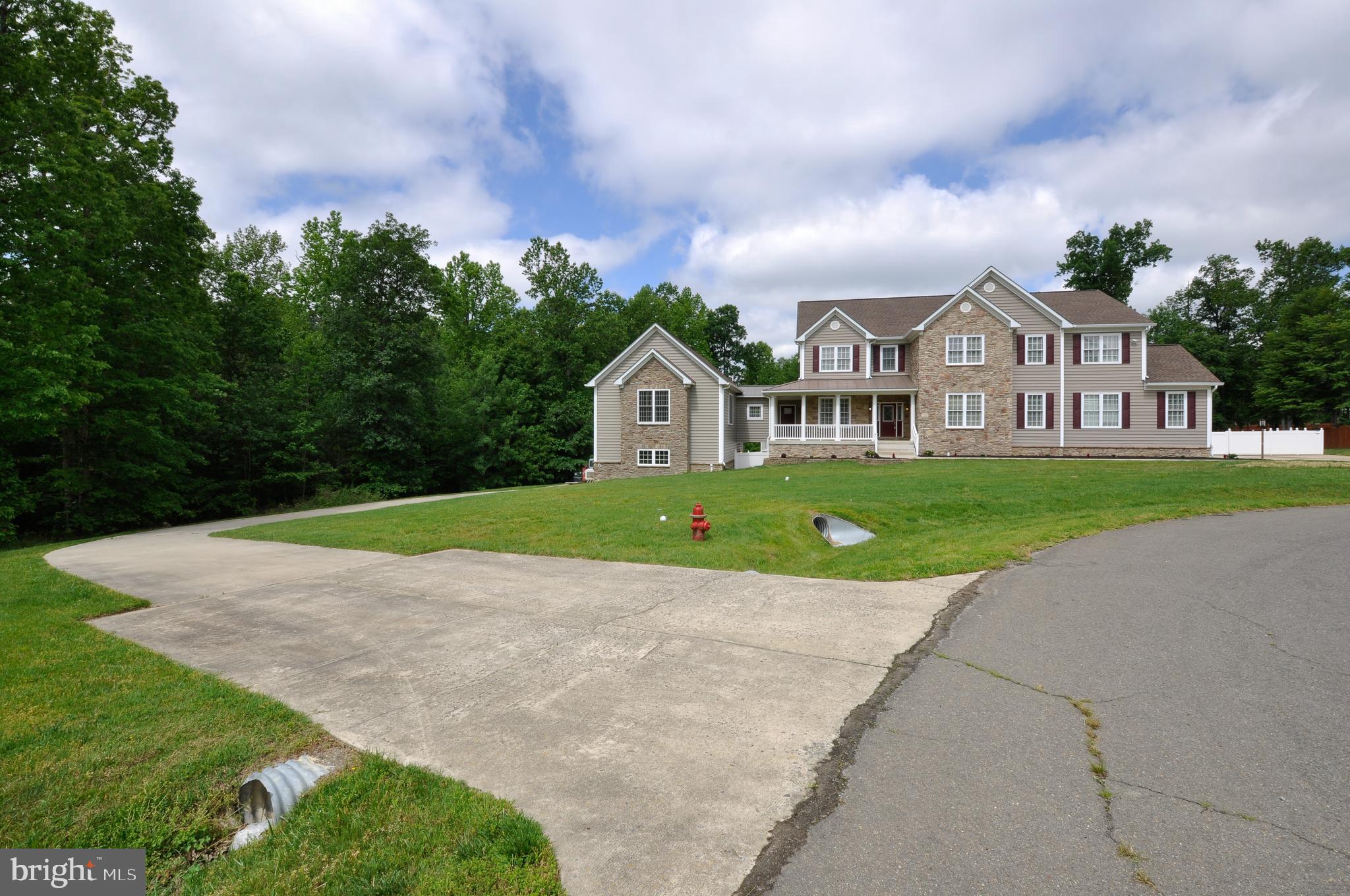 THE TRAILS - Residential