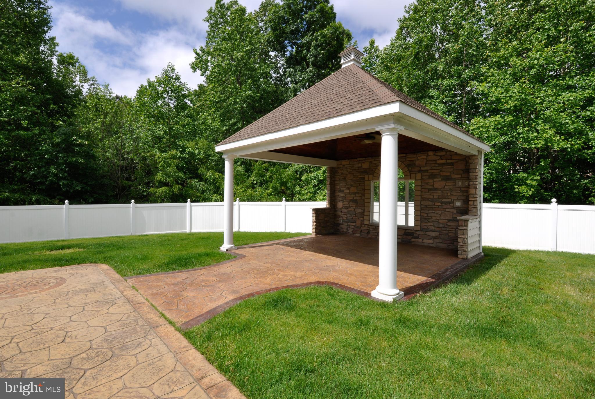 THE TRAILS - Residential