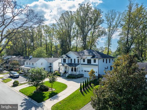 Photo of 8014 Aberdeen Road, BETHESDA, MD 20814 (MLS # MDMC2170430) Photo of 8014 Aberdeen Road, BETHESDA, MD 20814 (MLS # MDMC2170430)