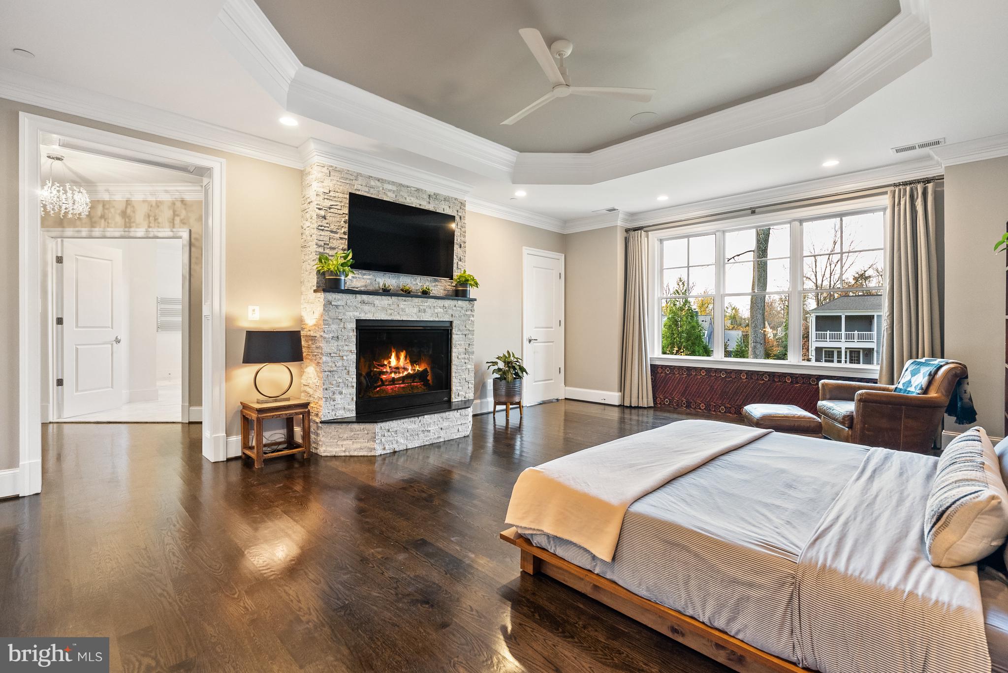 ENGLISH VILLAGE - Residential