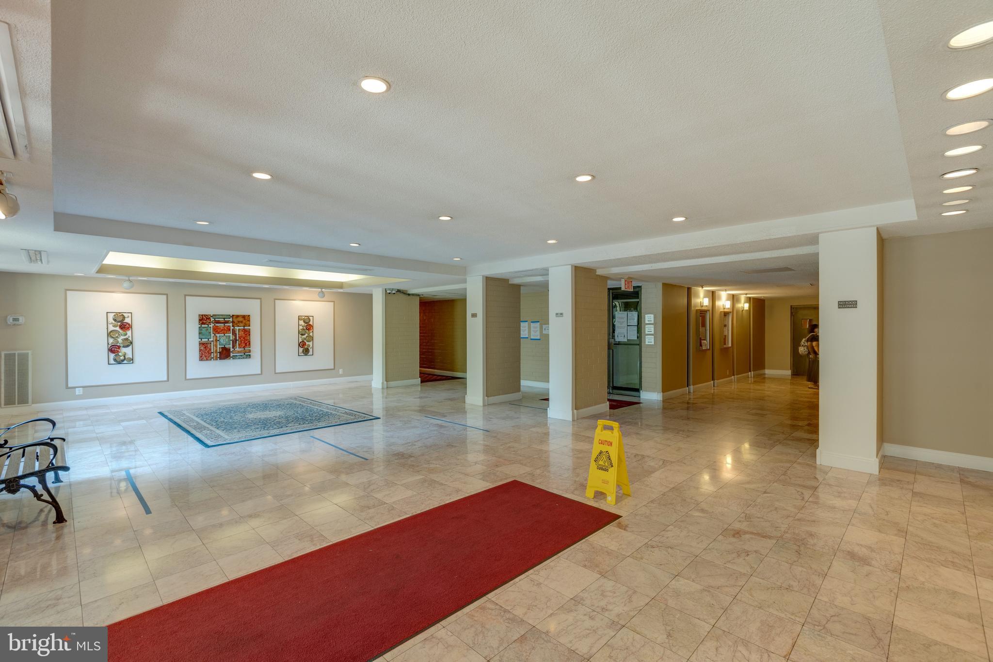 WOODLAKE TOWERS - Residential