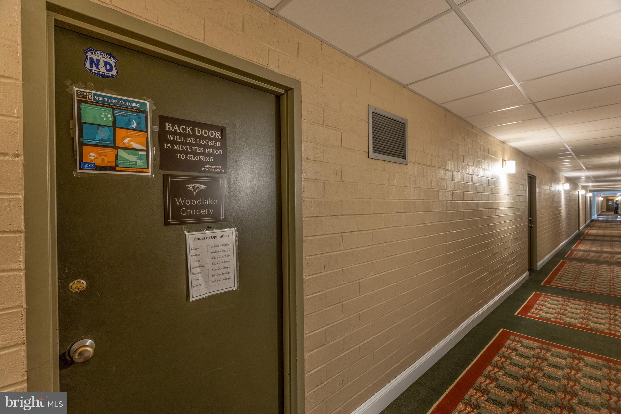 WOODLAKE TOWERS - Residential