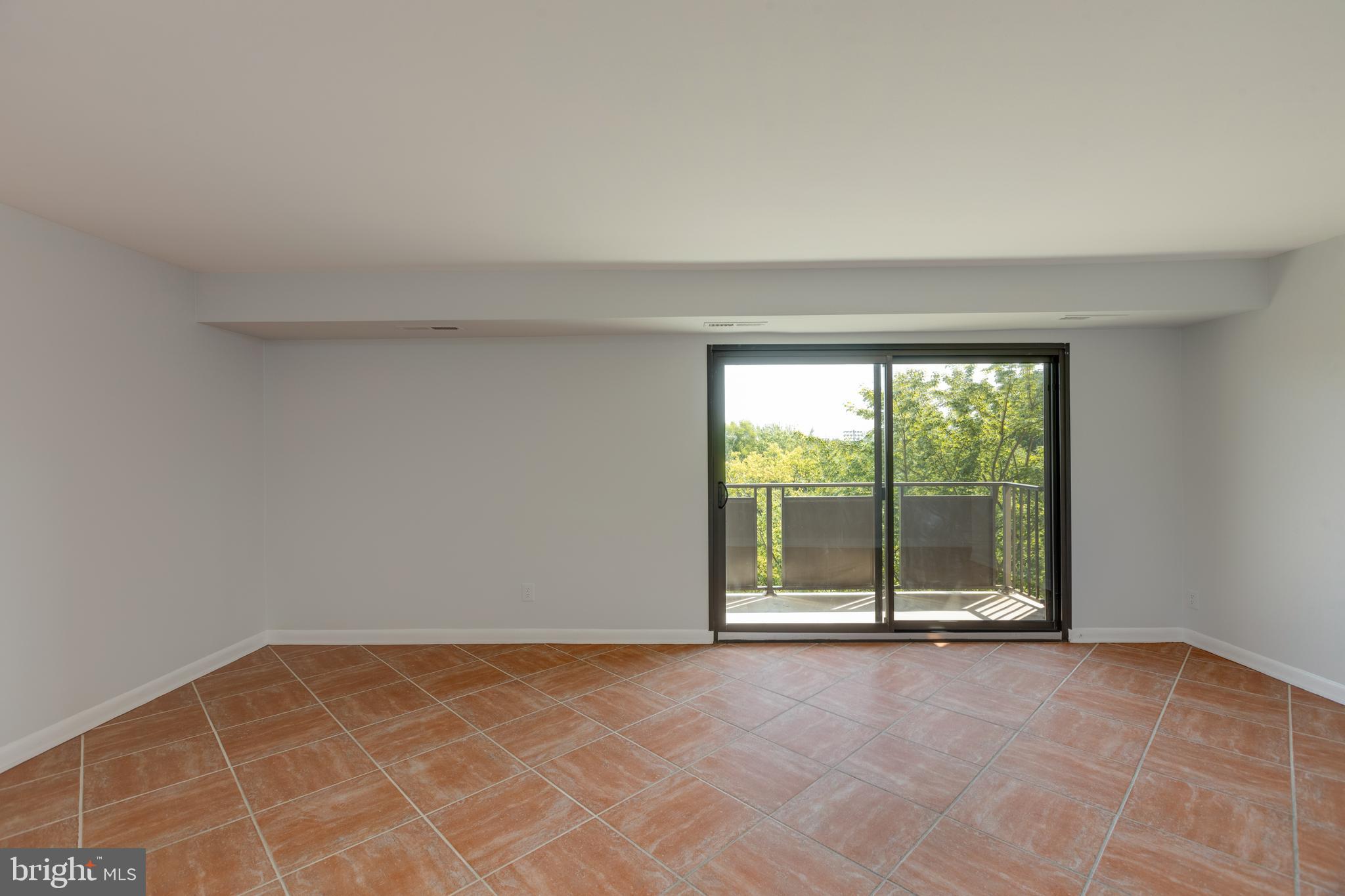 WOODLAKE TOWERS - Residential