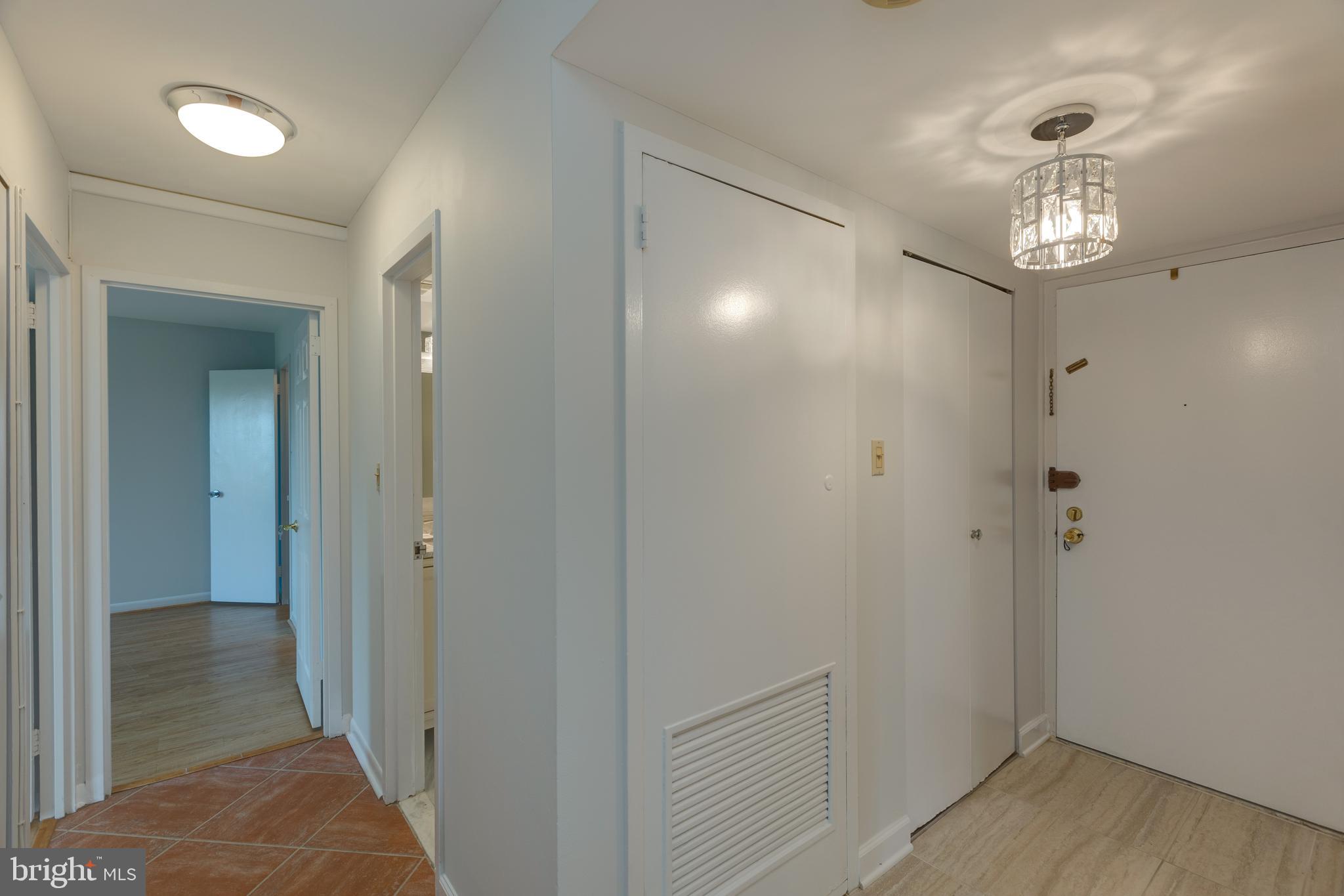 WOODLAKE TOWERS - Residential