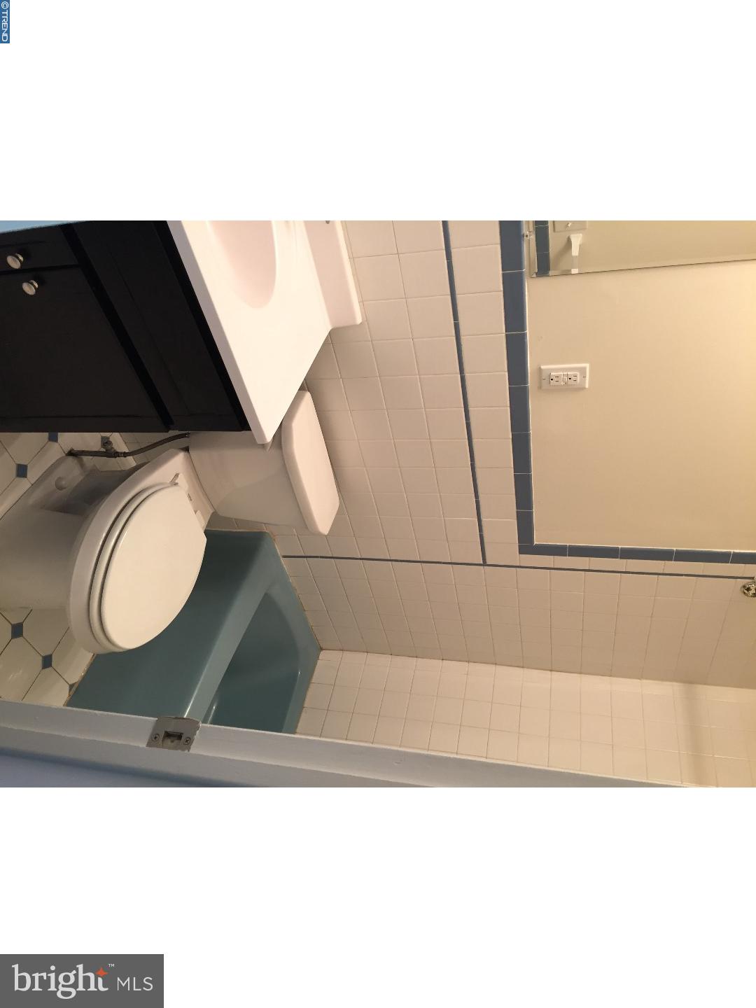 PORT RICHMOND - Residential Lease
