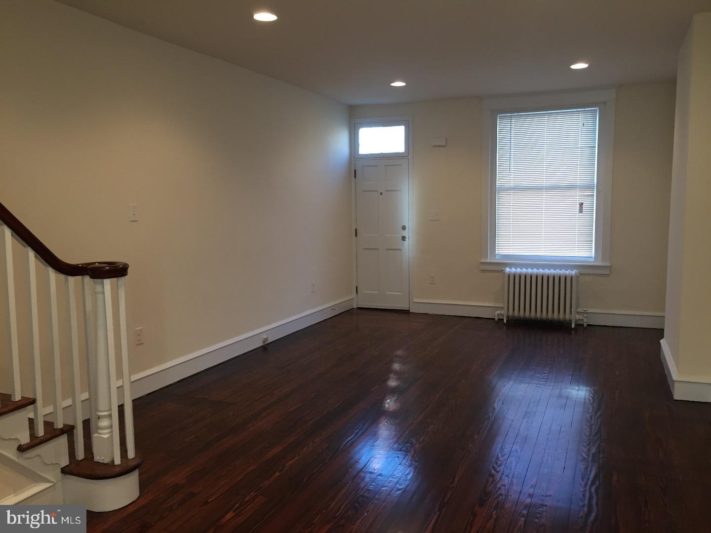 PORT RICHMOND - Residential Lease