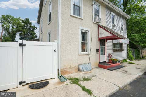 Townhouse For Sale - 231 William Street<br/> DOWNINGTOWN, PA 19335