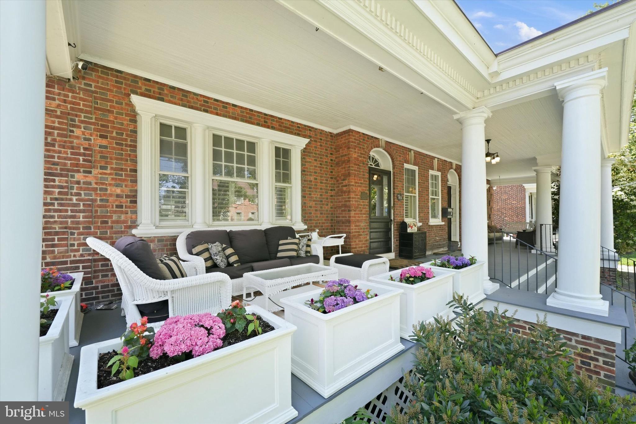 COOL SPRING - Residential