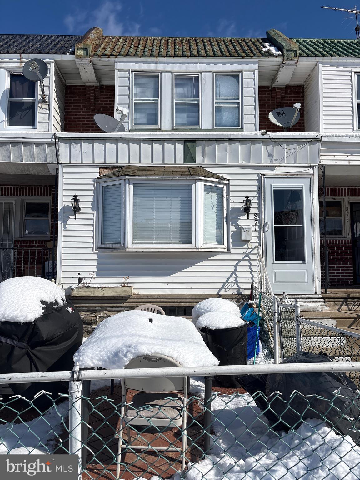 OXFORD CIRCLE - Residential