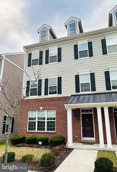 Townhouse For Rent - 3439 Naamans Drive<br/> CLAYMONT, DE 19703