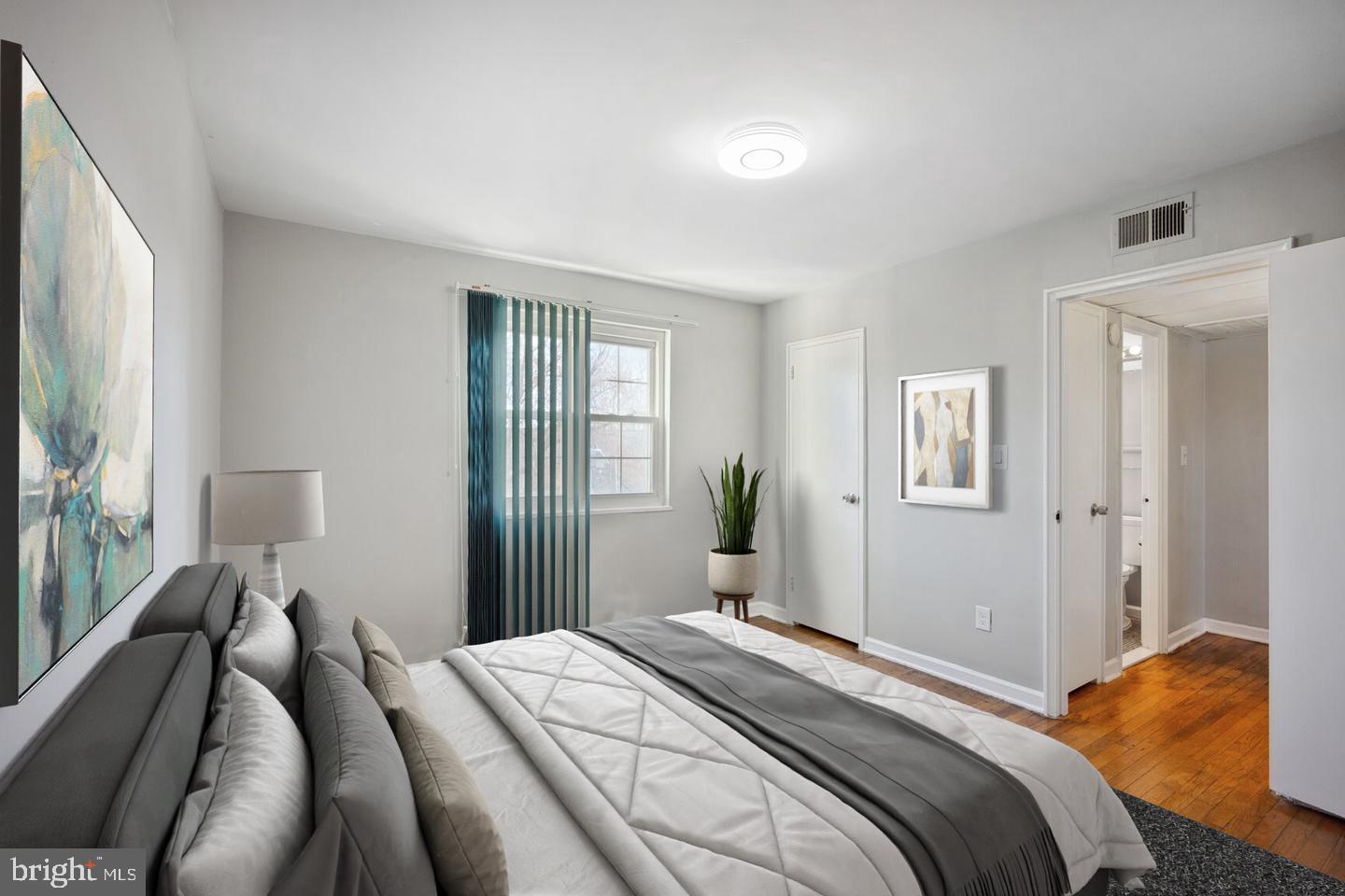 VILLAGES AT FALLS CHURCH - Residential Lease