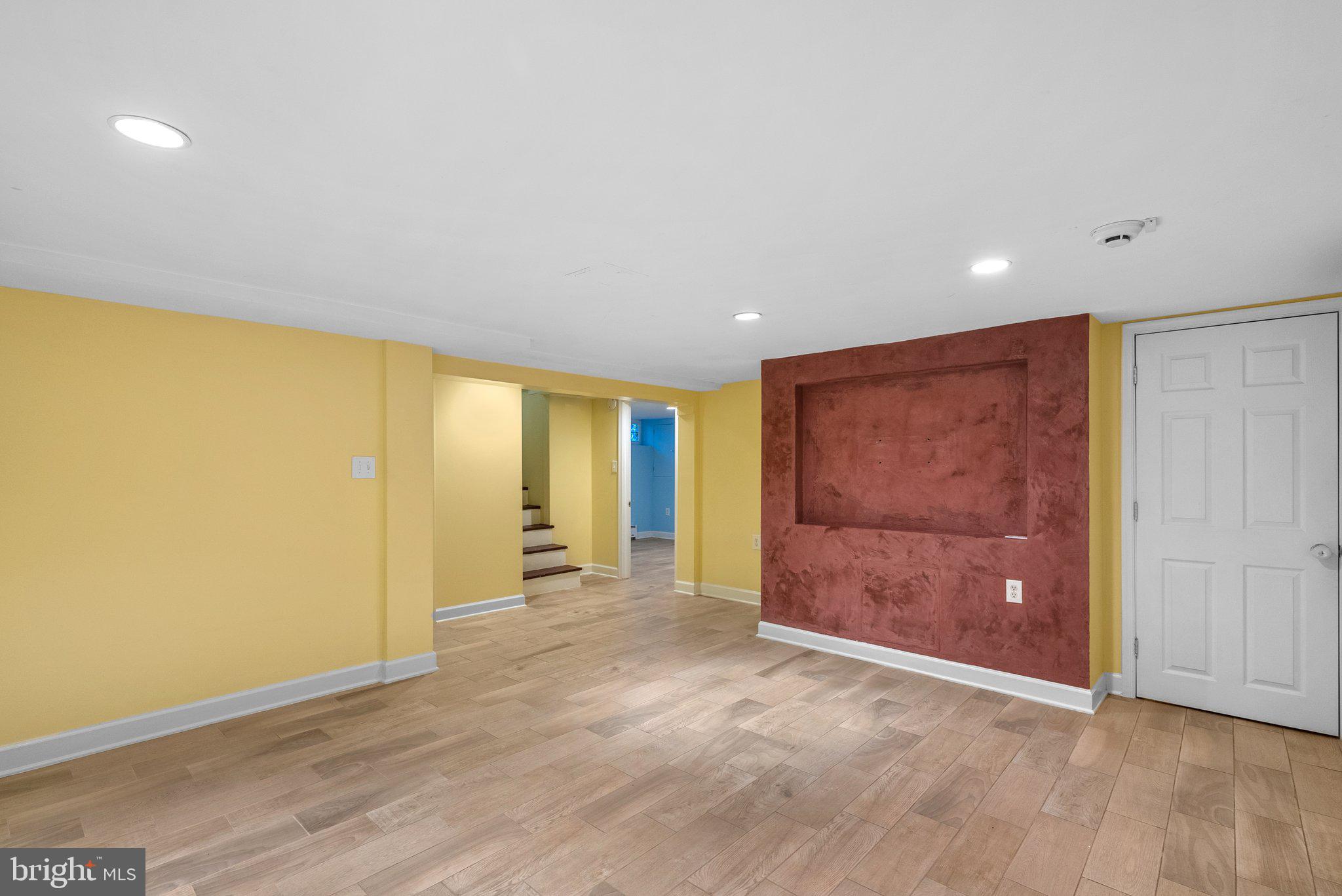 CHEVY CHASE - Residential