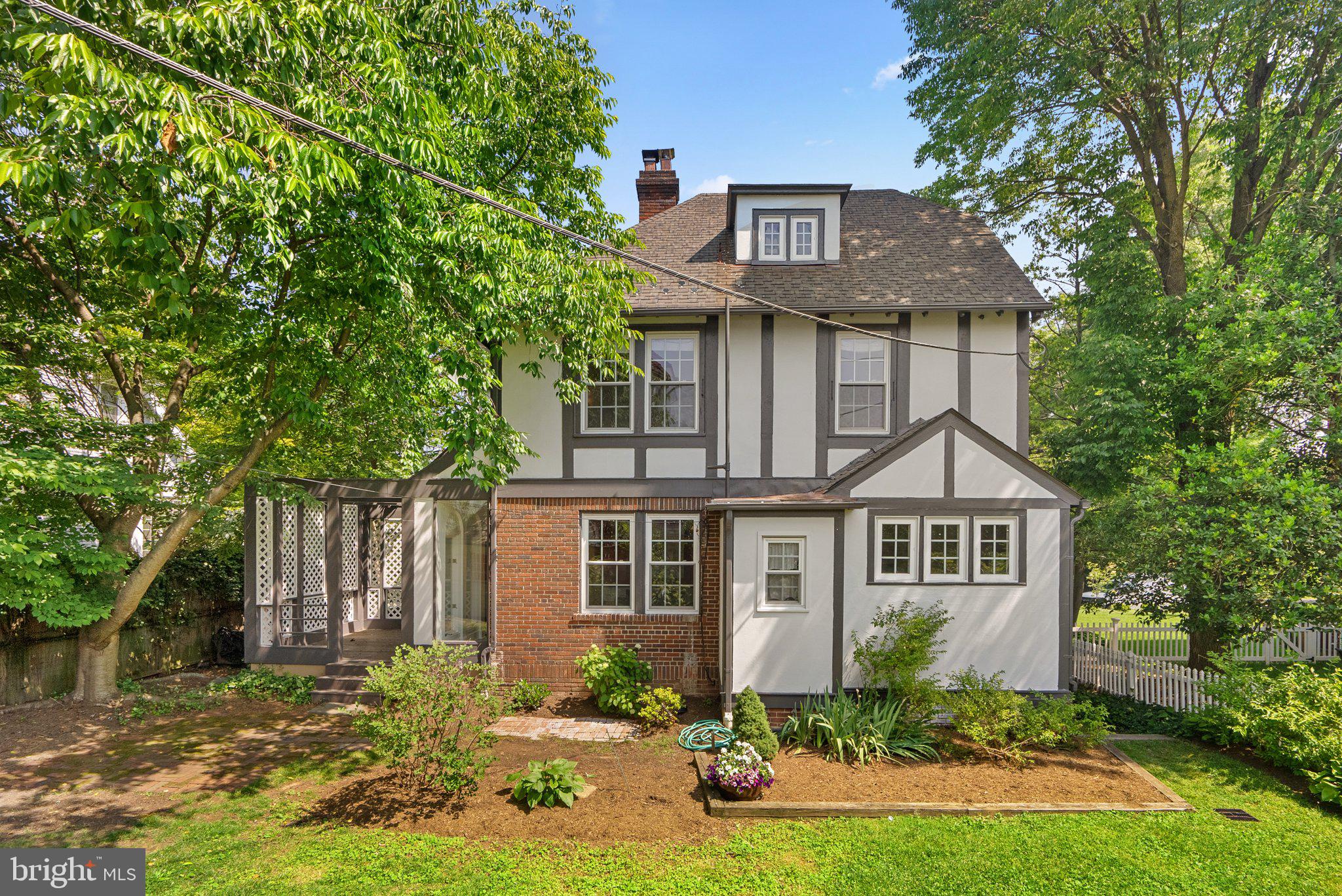 CHEVY CHASE - Residential