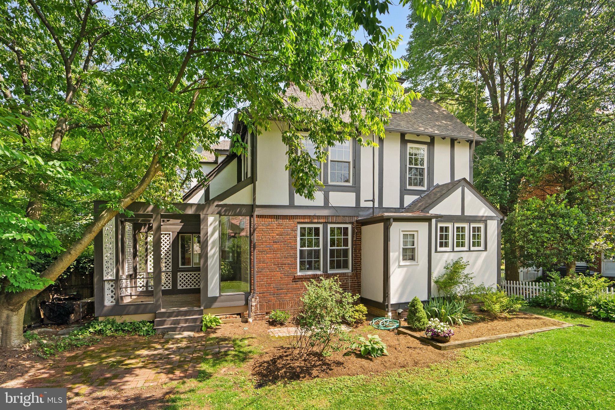 CHEVY CHASE - Residential