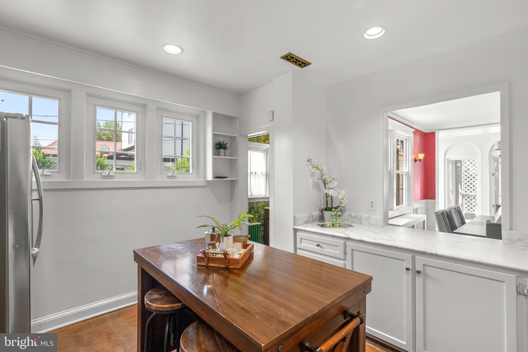 CHEVY CHASE - Residential