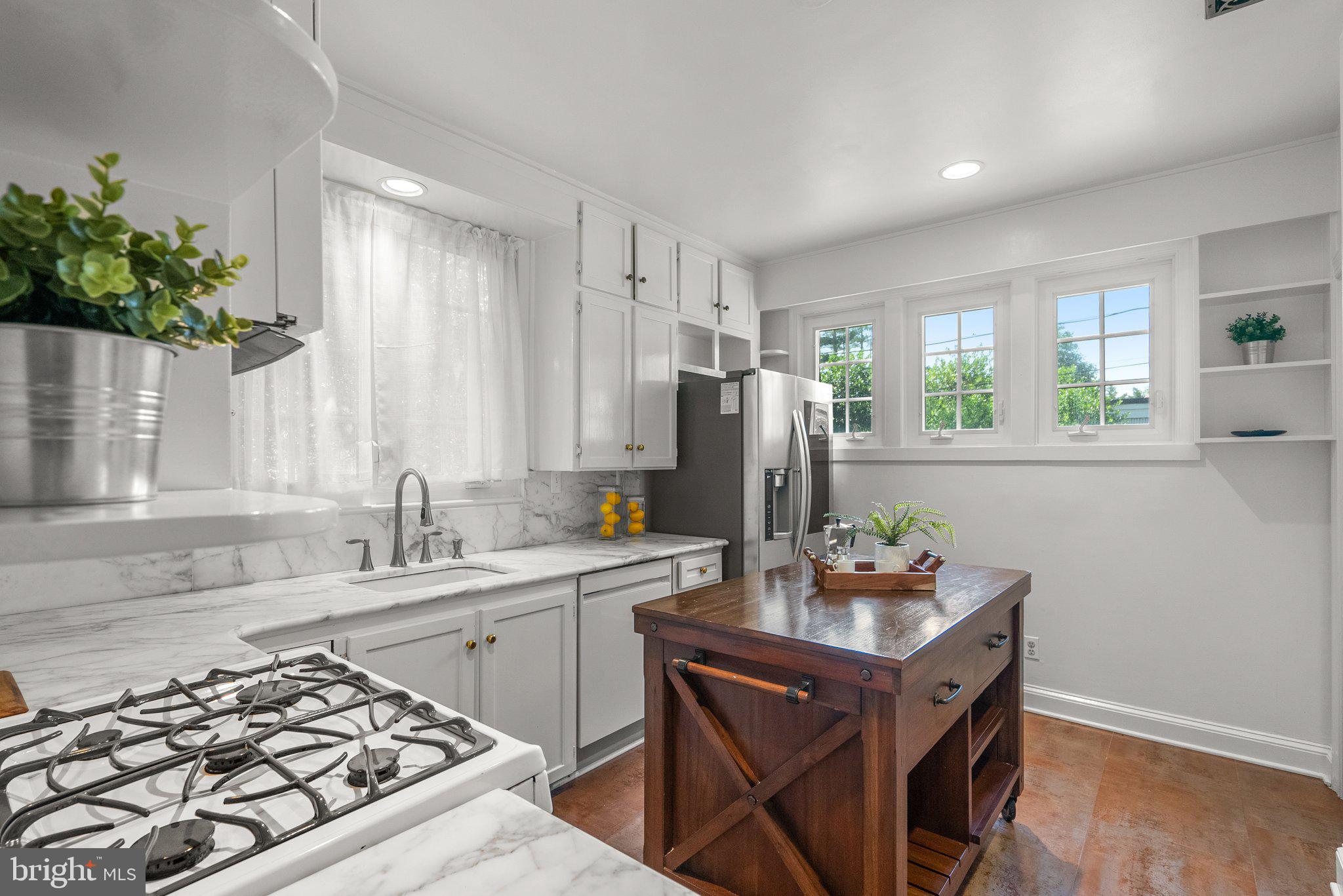 CHEVY CHASE - Residential