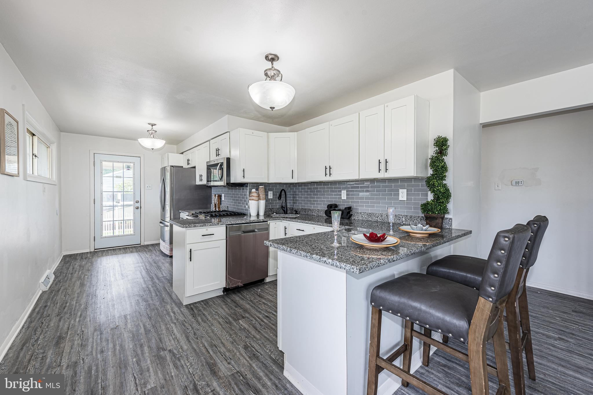 ABERDEEN HILLS - Residential