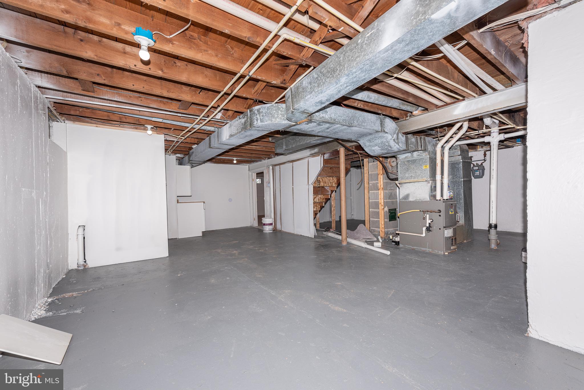 ABERDEEN HILLS - Residential