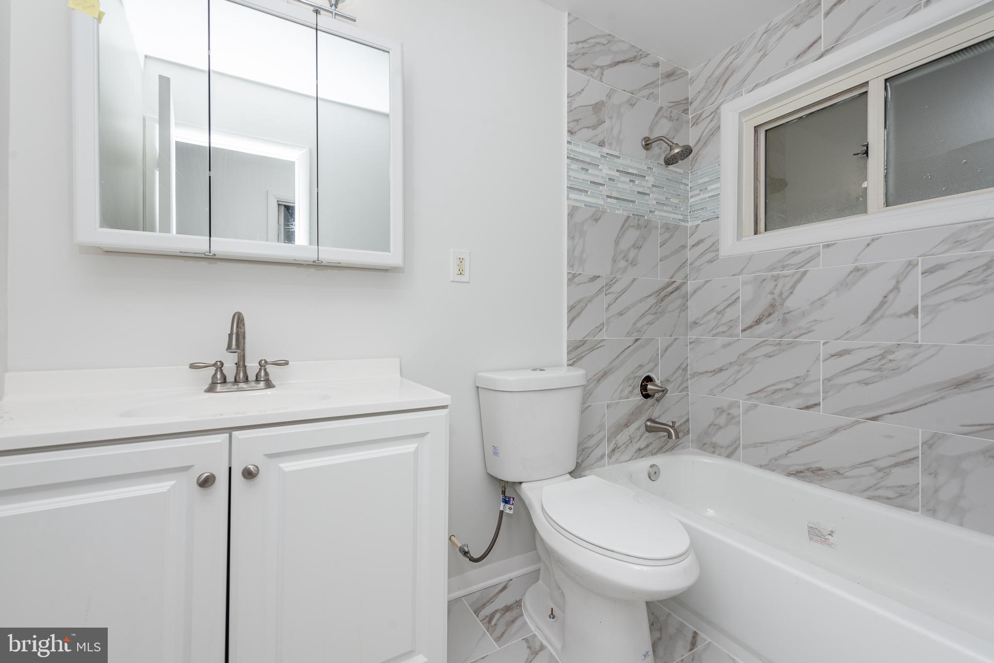 ABERDEEN HILLS - Residential