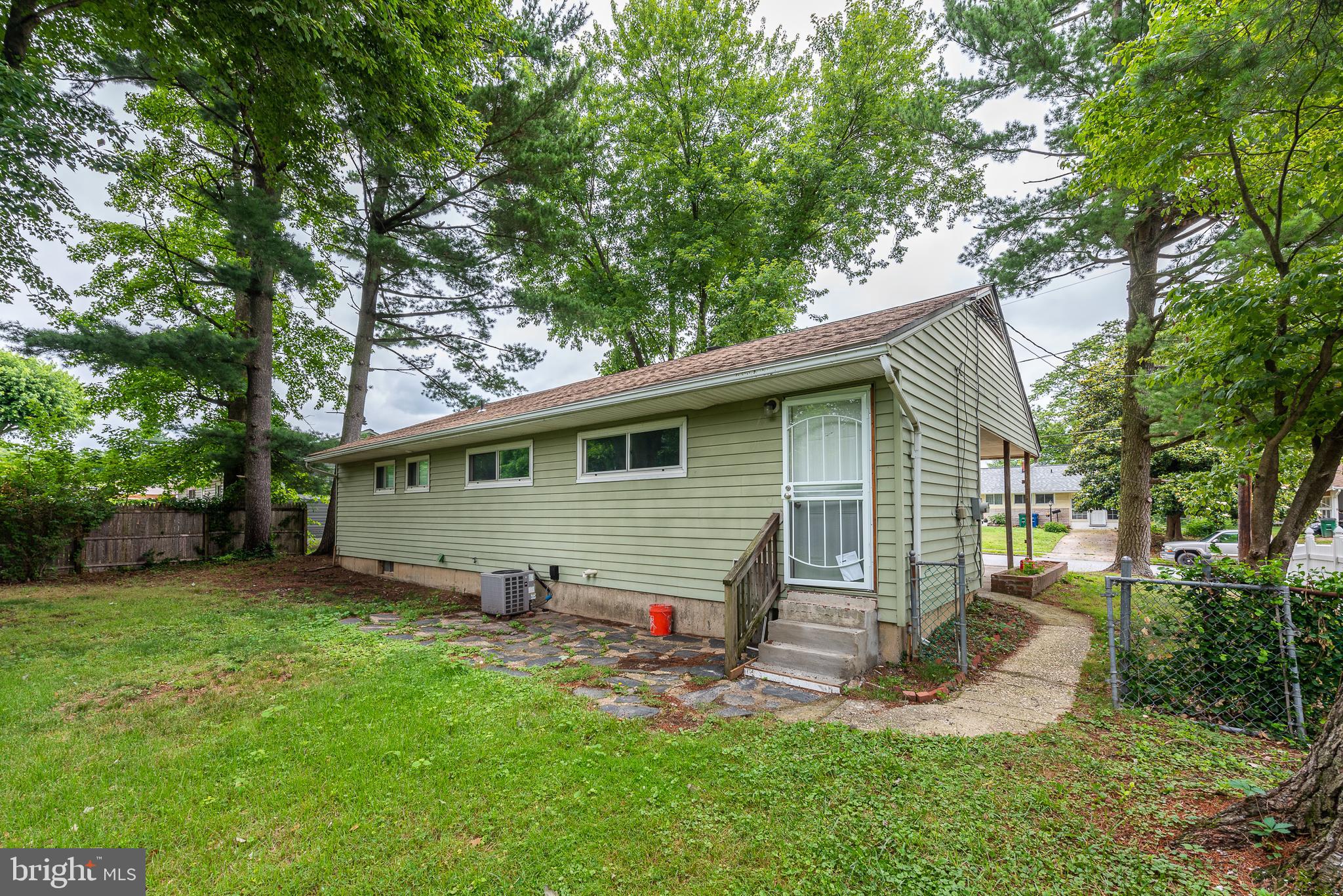 ABERDEEN HILLS - Residential