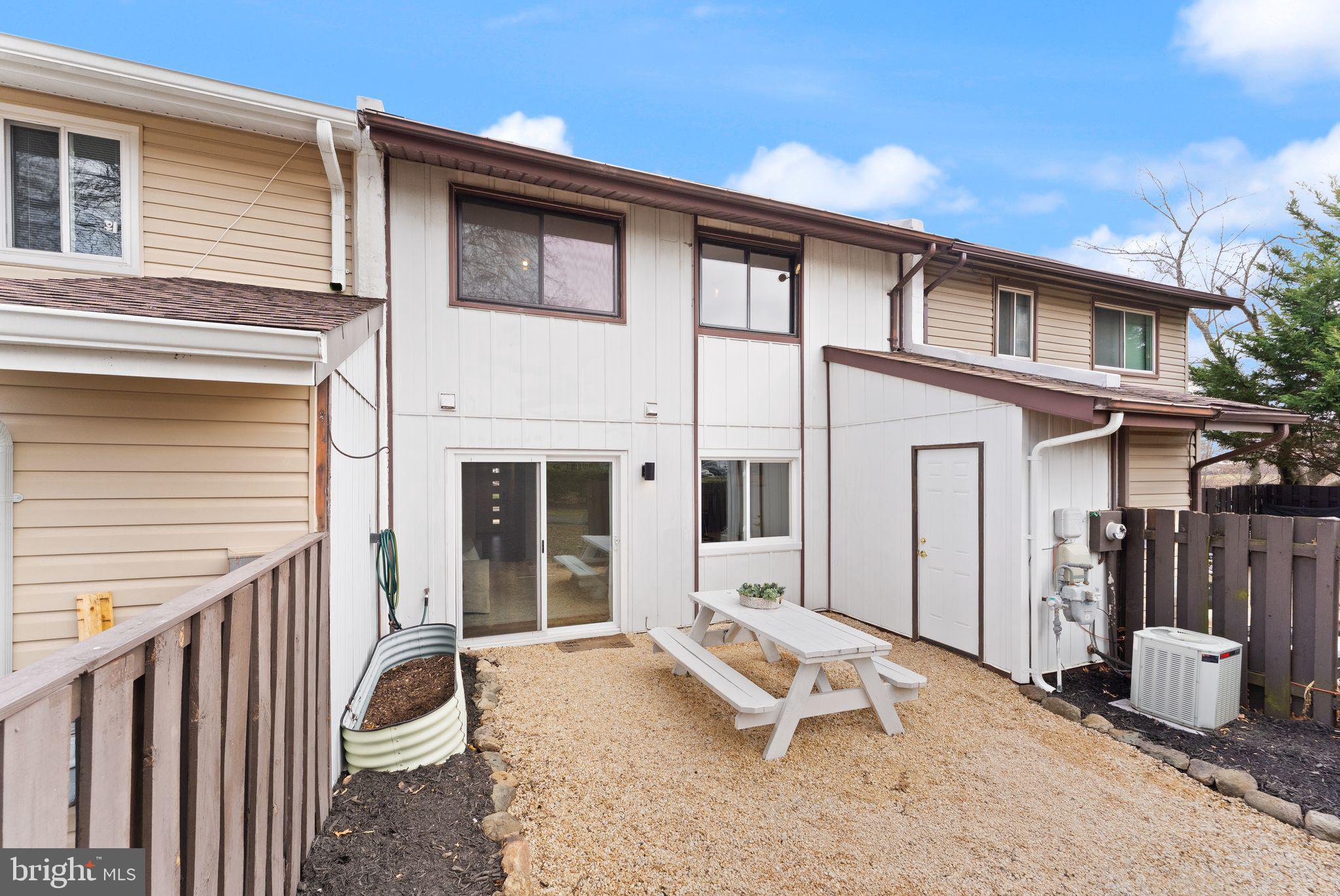 SUGARLAND RUN - Residential