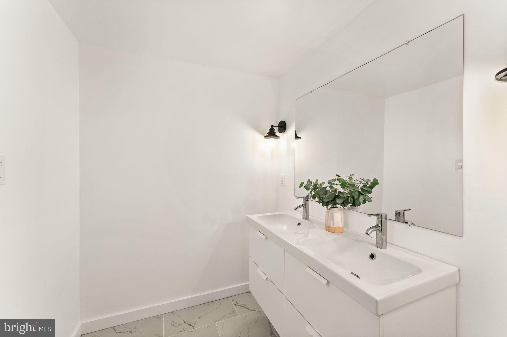 SUGARLAND RUN - Residential