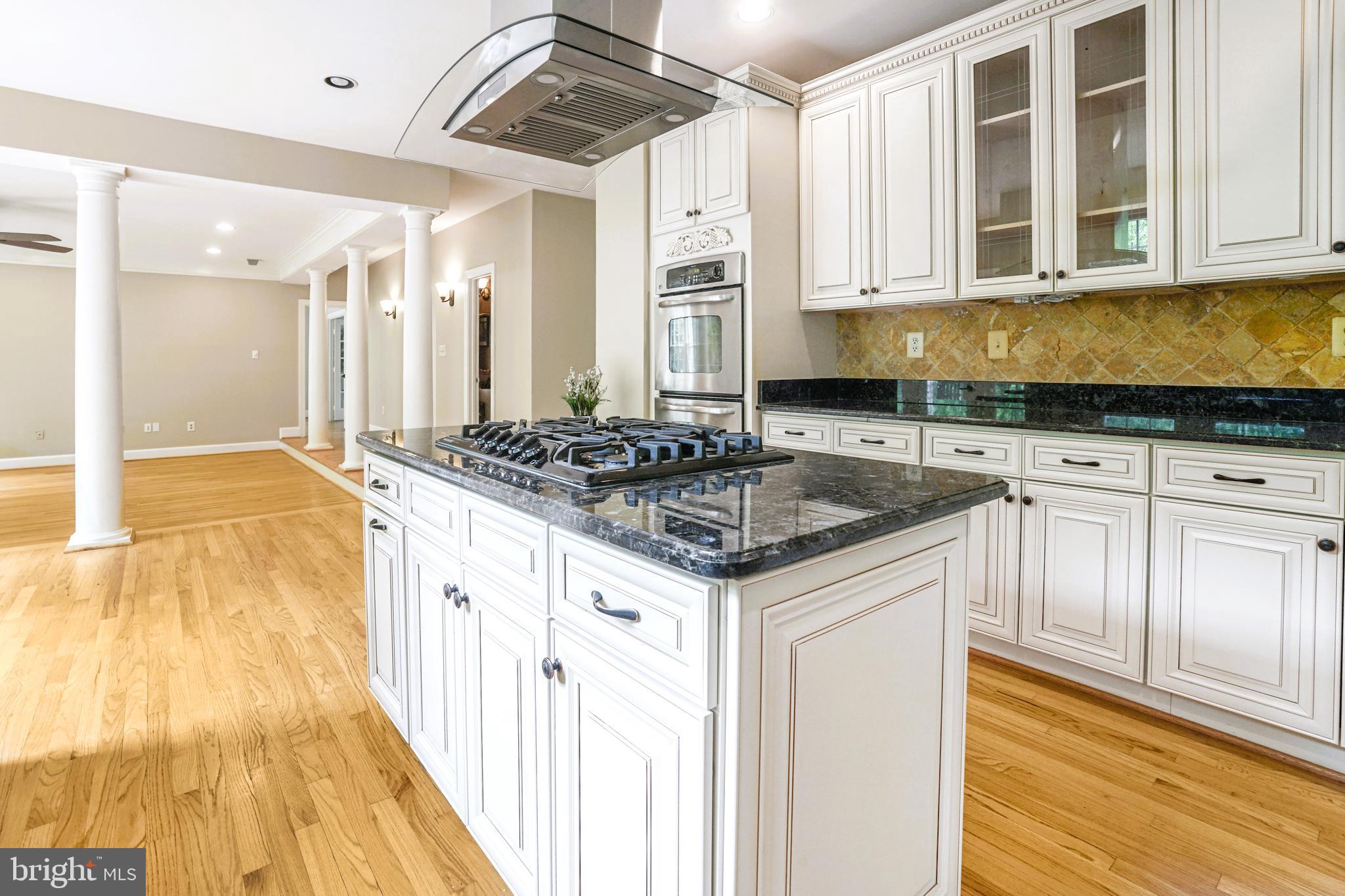 WOODLAND FALLS - Residential