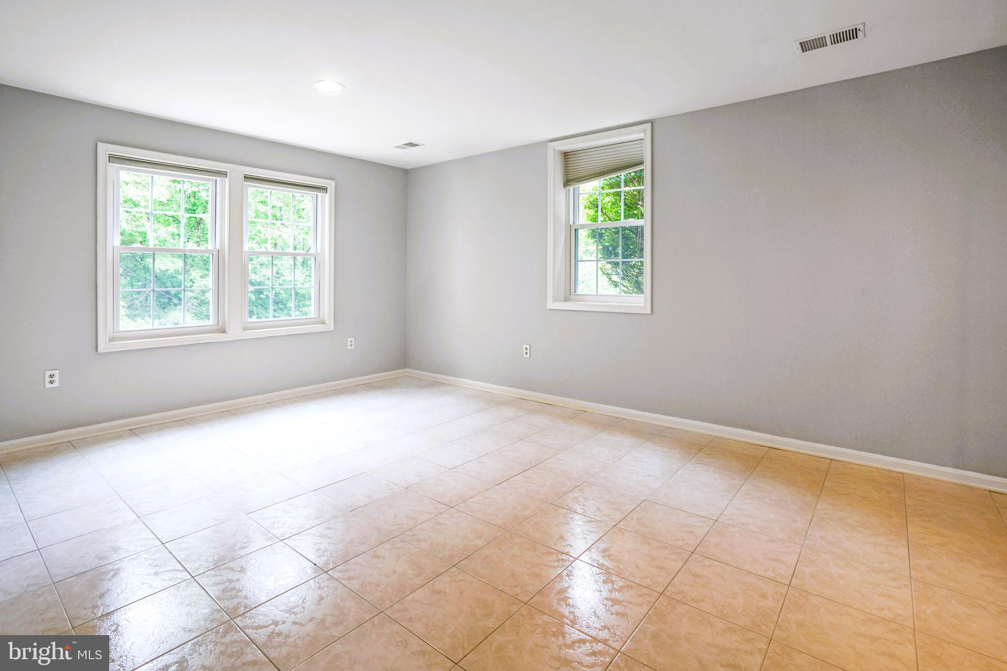 WOODLAND FALLS - Residential