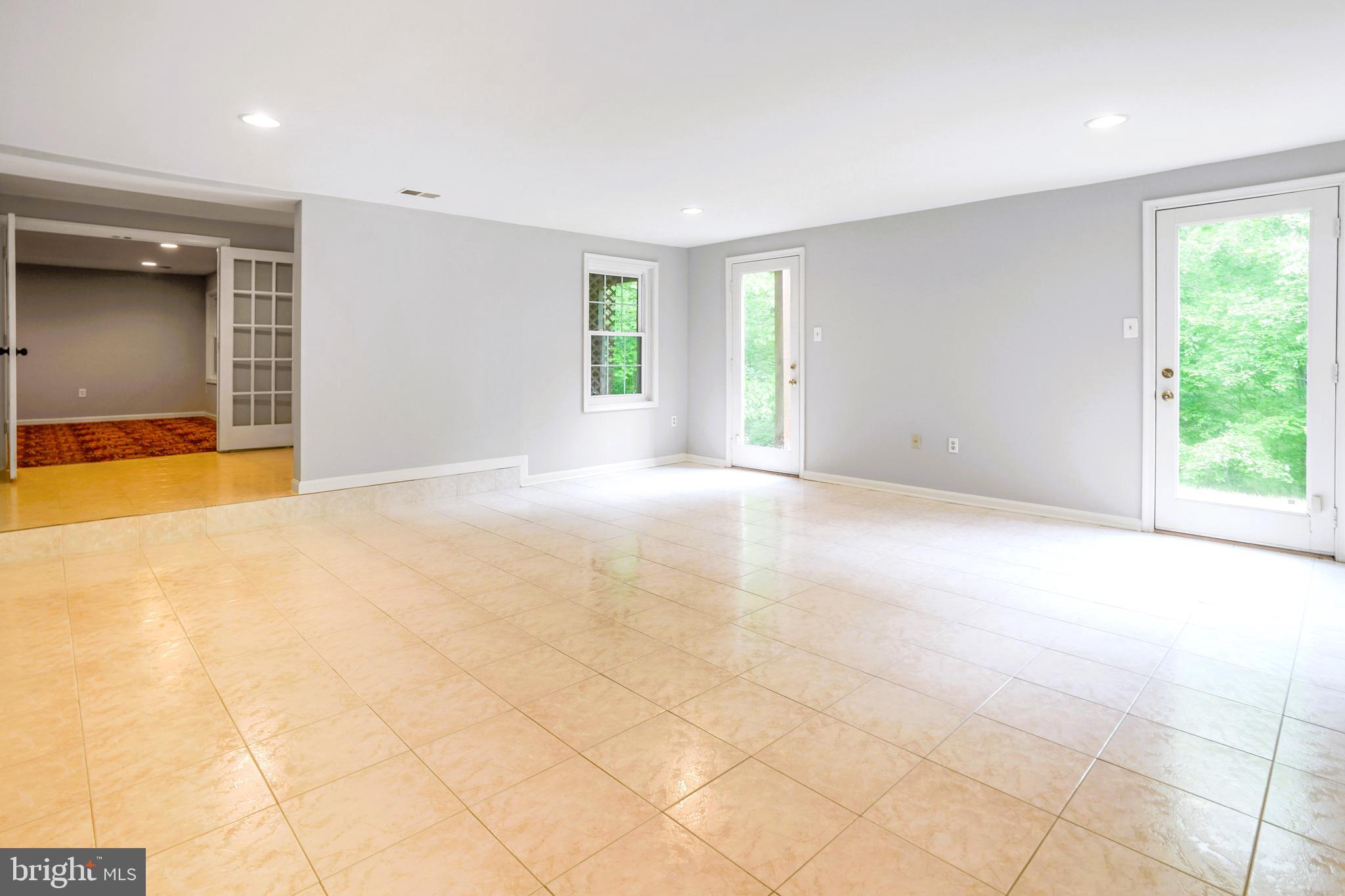 WOODLAND FALLS - Residential