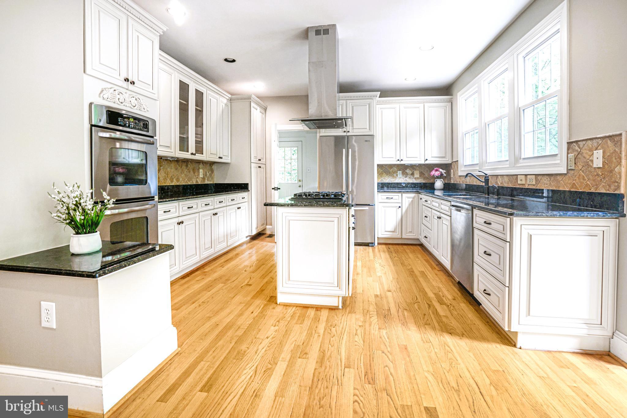 WOODLAND FALLS - Residential