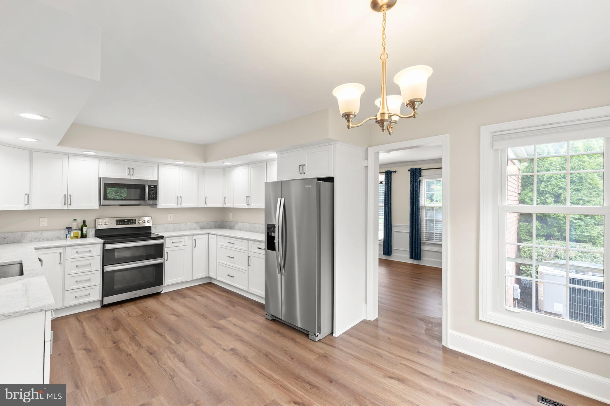 115 OAK RIDGE LANE