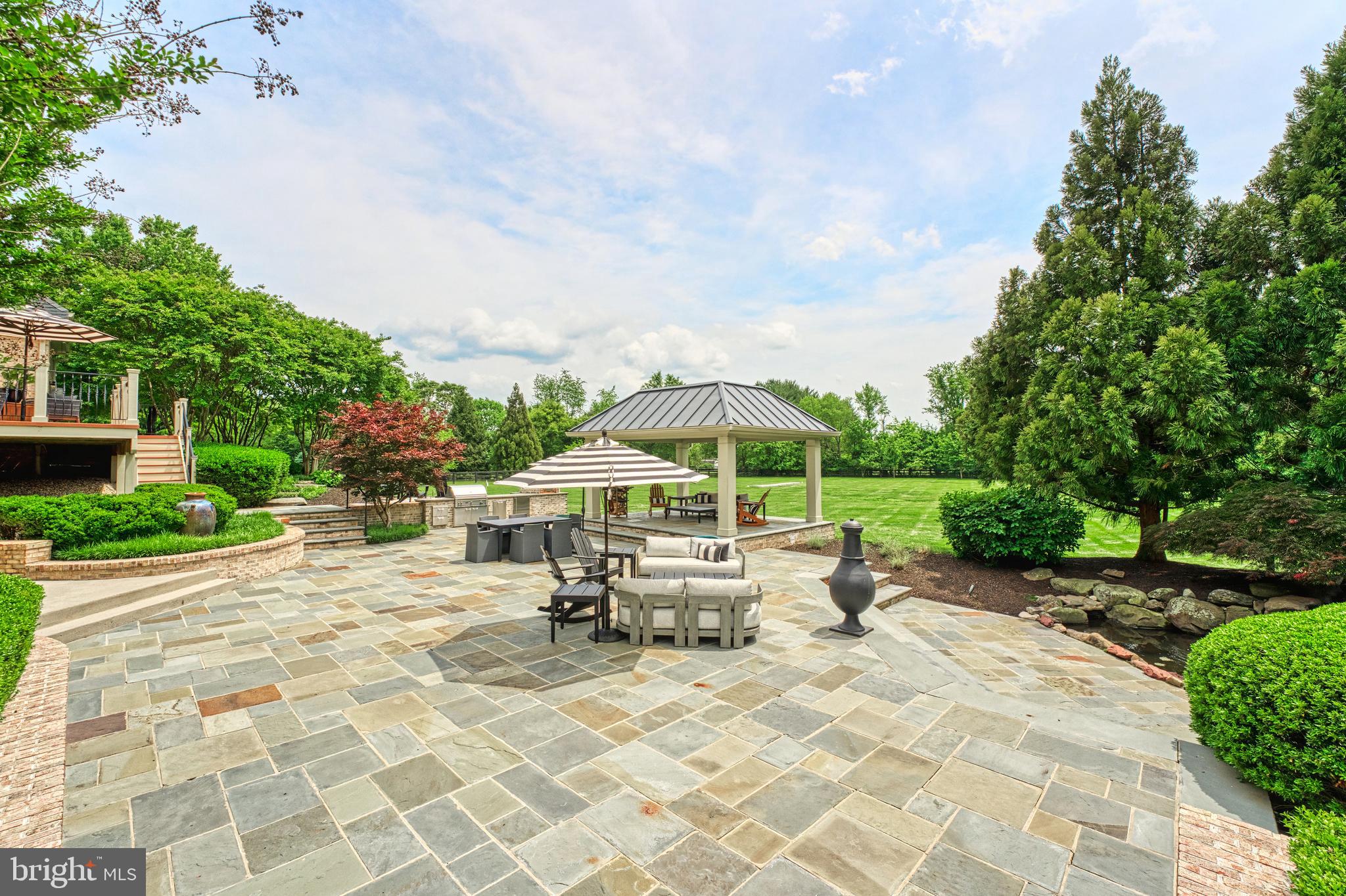 GRENATA - Residential