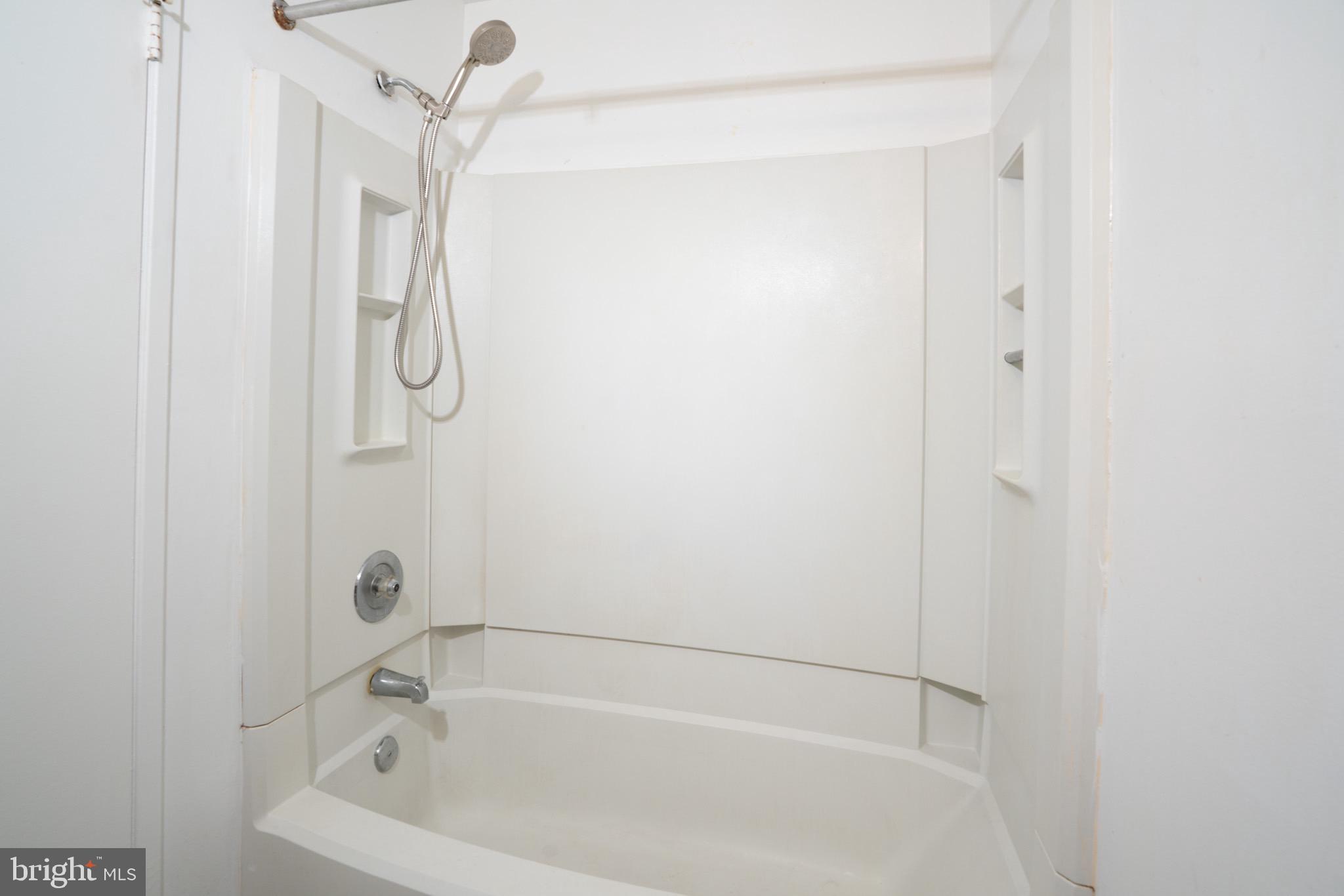 GERMANTOWN VIEW - Residential Lease