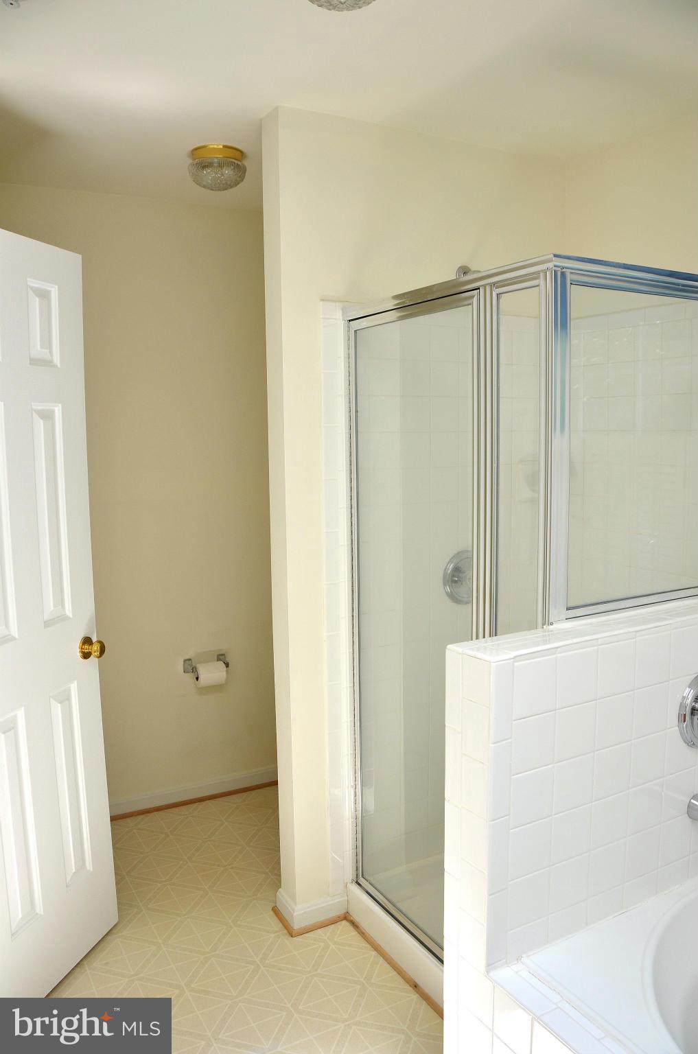 RIVER OAKS - Residential